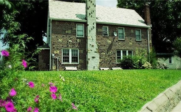 2nd image of 8706 63rd Ave