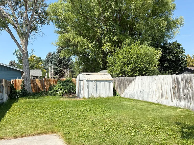 2180 Westcliff Dr — Photo 38
