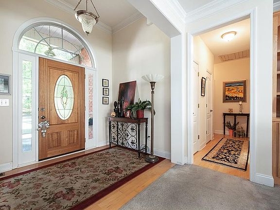 Foyer entrance and hallway