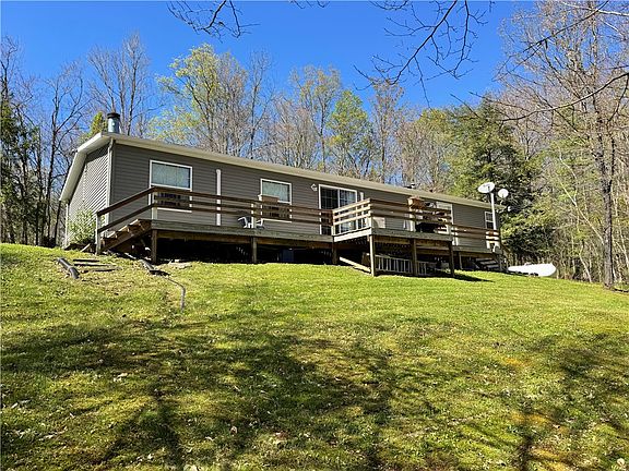 3rd image of 470 Hornbeck Rd