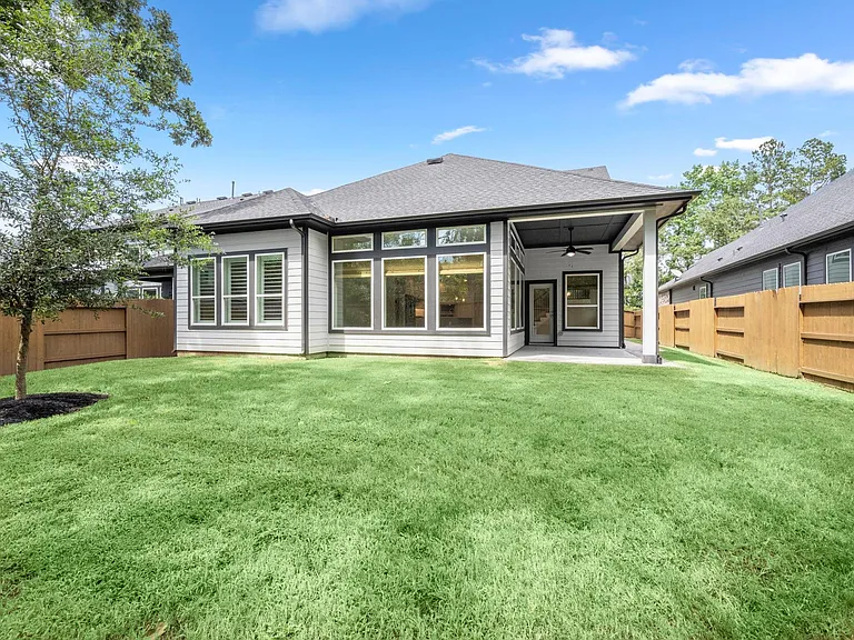 311 Pilazzo St — Photo 32