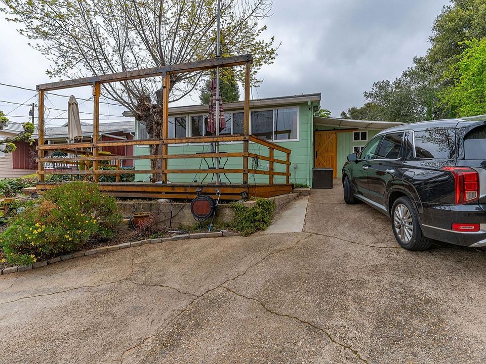 1st image of 236 Highland Dr