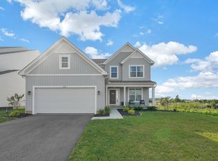 424 Colonial Club Rd, Commercial Point, OH 43116