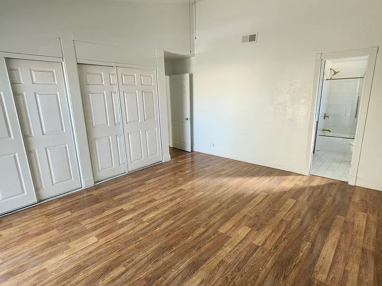 5862 Belgrave Ave #10 — Photo 3