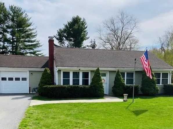 616 County Rd, Barrington, RI 02806