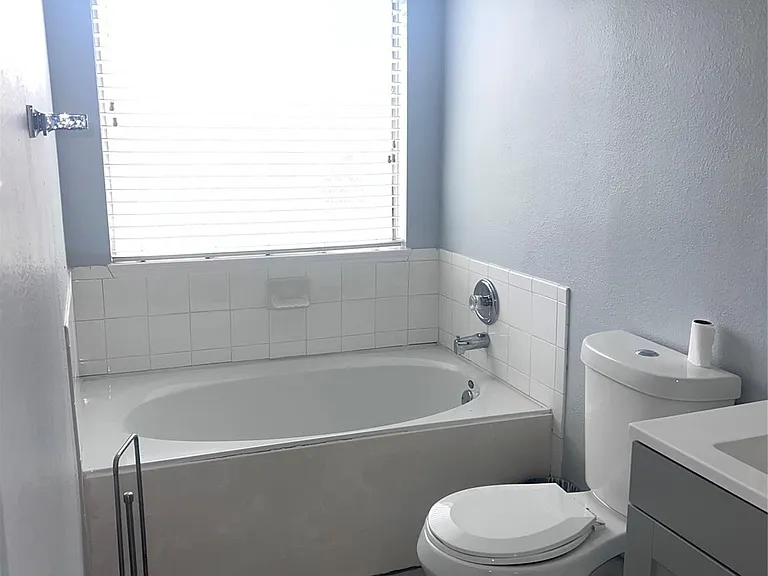 15327 Summerlyn Point Ln — Photo 25