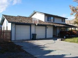 703 N Golf Course Dr, Chelan, WA 98816