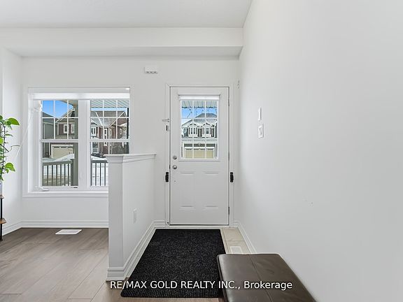 4th image of 30 Hills Thistle Dr