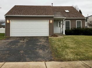 1325 Walden Dr, Elgin, IL 60120