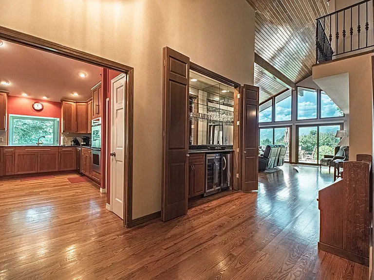 3570 Camels Ridge Ln — Photo 10