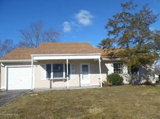 162 Village Dr, Barnegat, NJ 08005