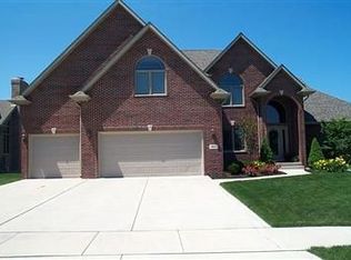 185 Indigo Dr, Dyer, IN 46311