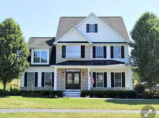 180 White Barn Pkwy, Ostrander, OH 43061