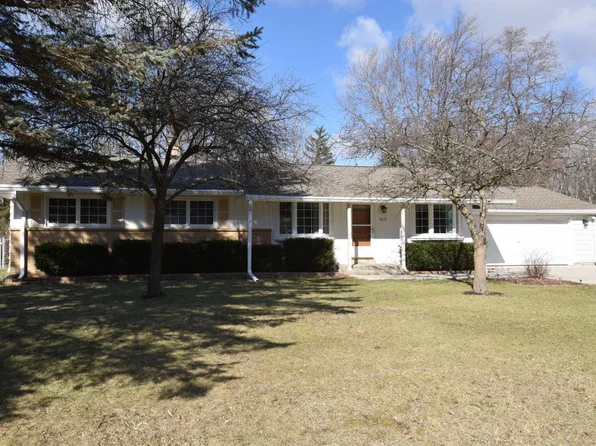 8677 N 63rd St, Brown Deer, WI 53223