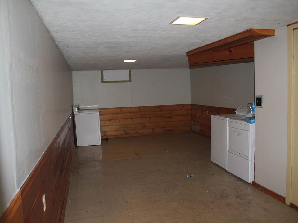 2nd image of 300 South St