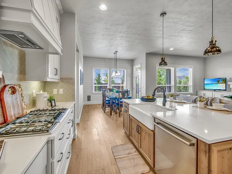 6973 N Exeter Pl — Photo 17