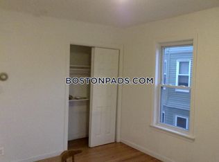 594 Broadway, Somerville, MA 02145