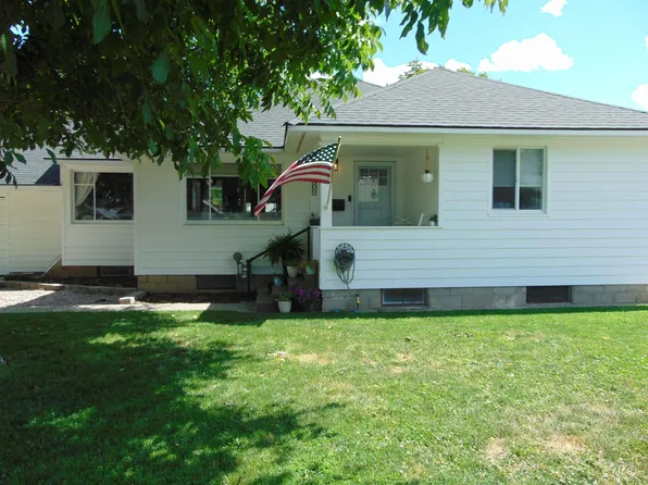 1309 9th St, Clarkston, WA 99403