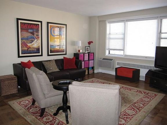 4th image of 3 Washington Sq APT 4E