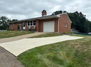 4944 4th St NW, Canton, OH 44708