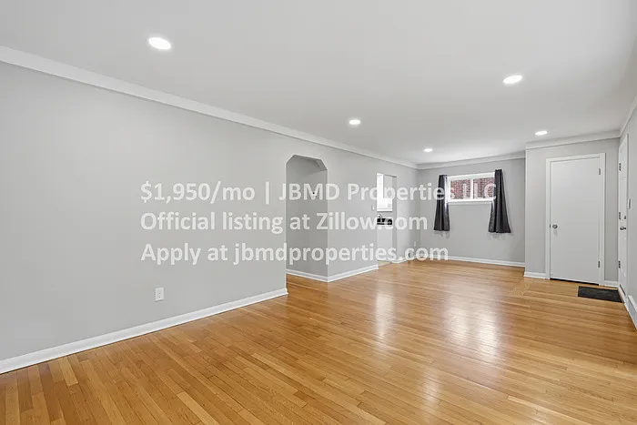 8621 Oak Park Blvd — Photo 6