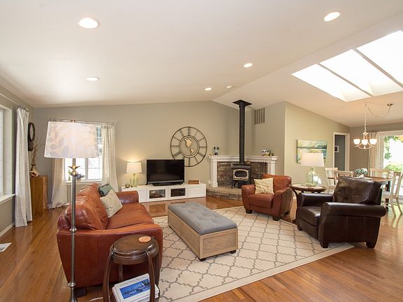 3rd image of 14811 44th Avenue Ct NW