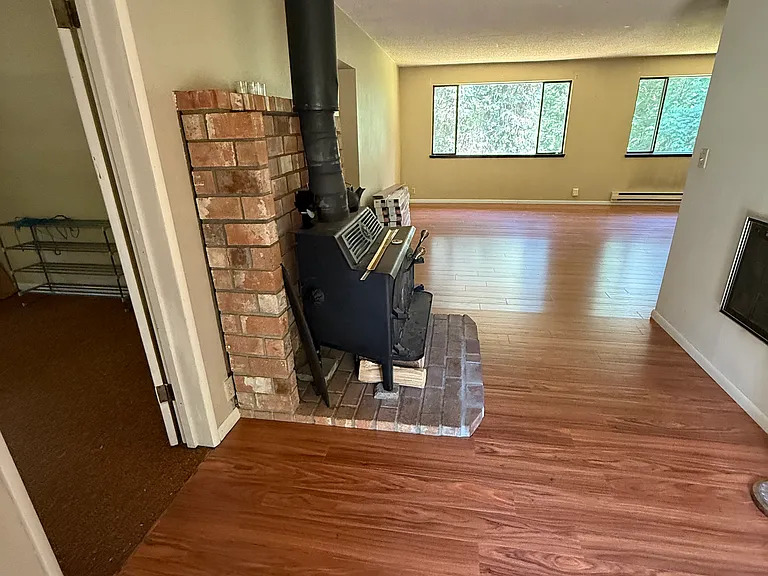 12294 Old Military Rd NE — Photo 5