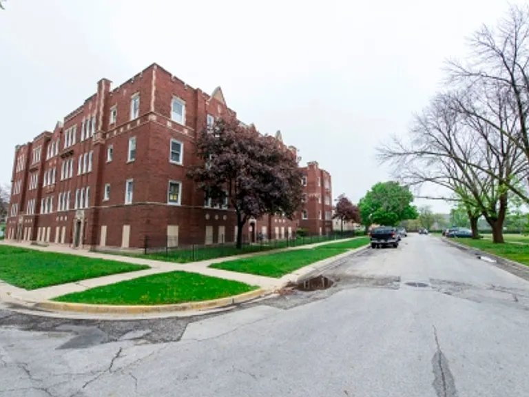 1010 S 2nd — Photo 32