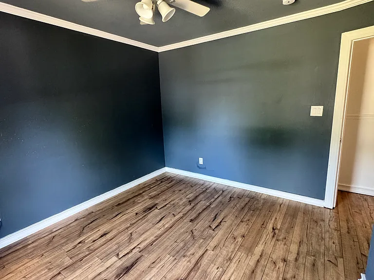 143 N Summit Ave — Photo 6