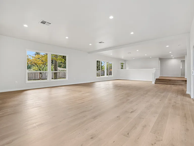 5114 Picnic Point Rd — Photo 11