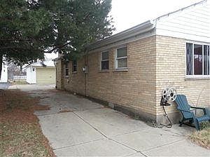 2nd image of 3216 Glenmore Ave