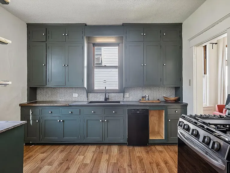 674 Orange Ave E #2 — Photo 2