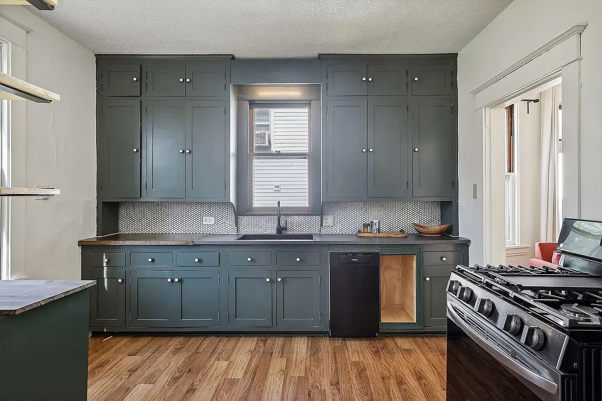 Building Photo - 674 Orange Ave E #2