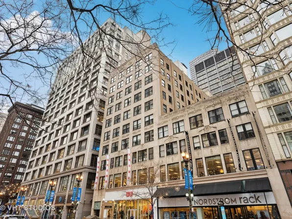 20 N State St APT 910, Chicago, IL 60602