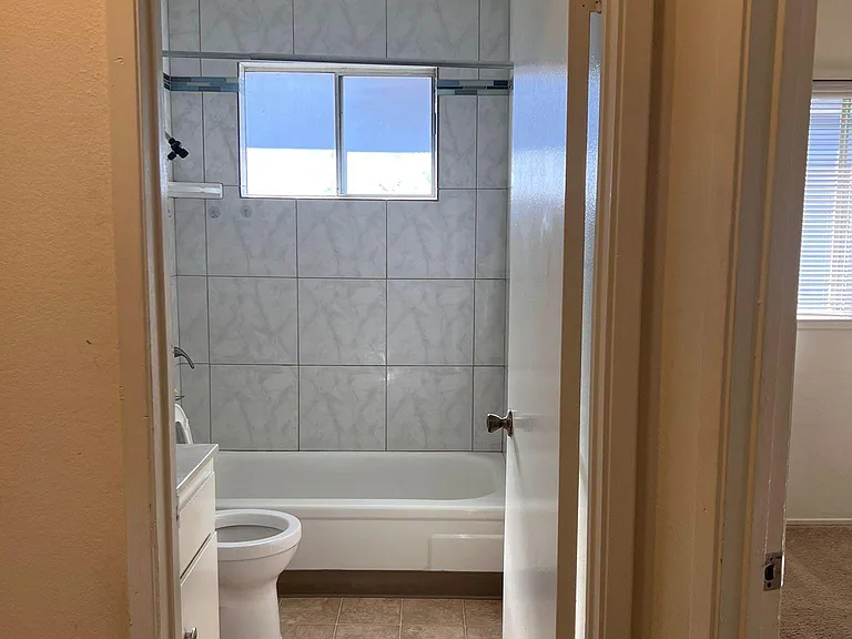 1814 V St #2 — Photo 26