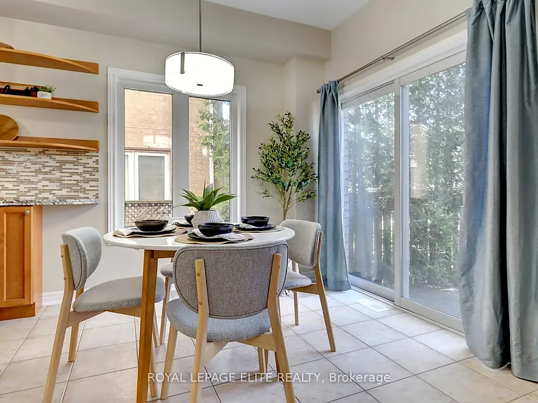 2437 Hilda Dr — Photo 10
