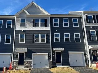 725 Hardman Dr, Morgantown, WV 26501