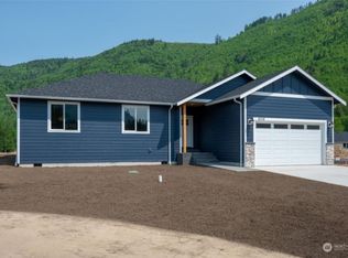 6318 Bearpaw Ct, Maple Falls, WA 98266