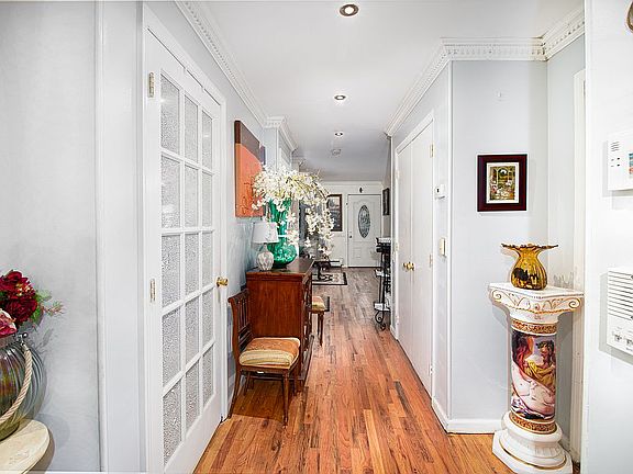 4th image of 301 Thomas S Boyland St