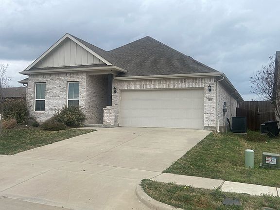 2nd image of 1401 Eagle Nest Dr