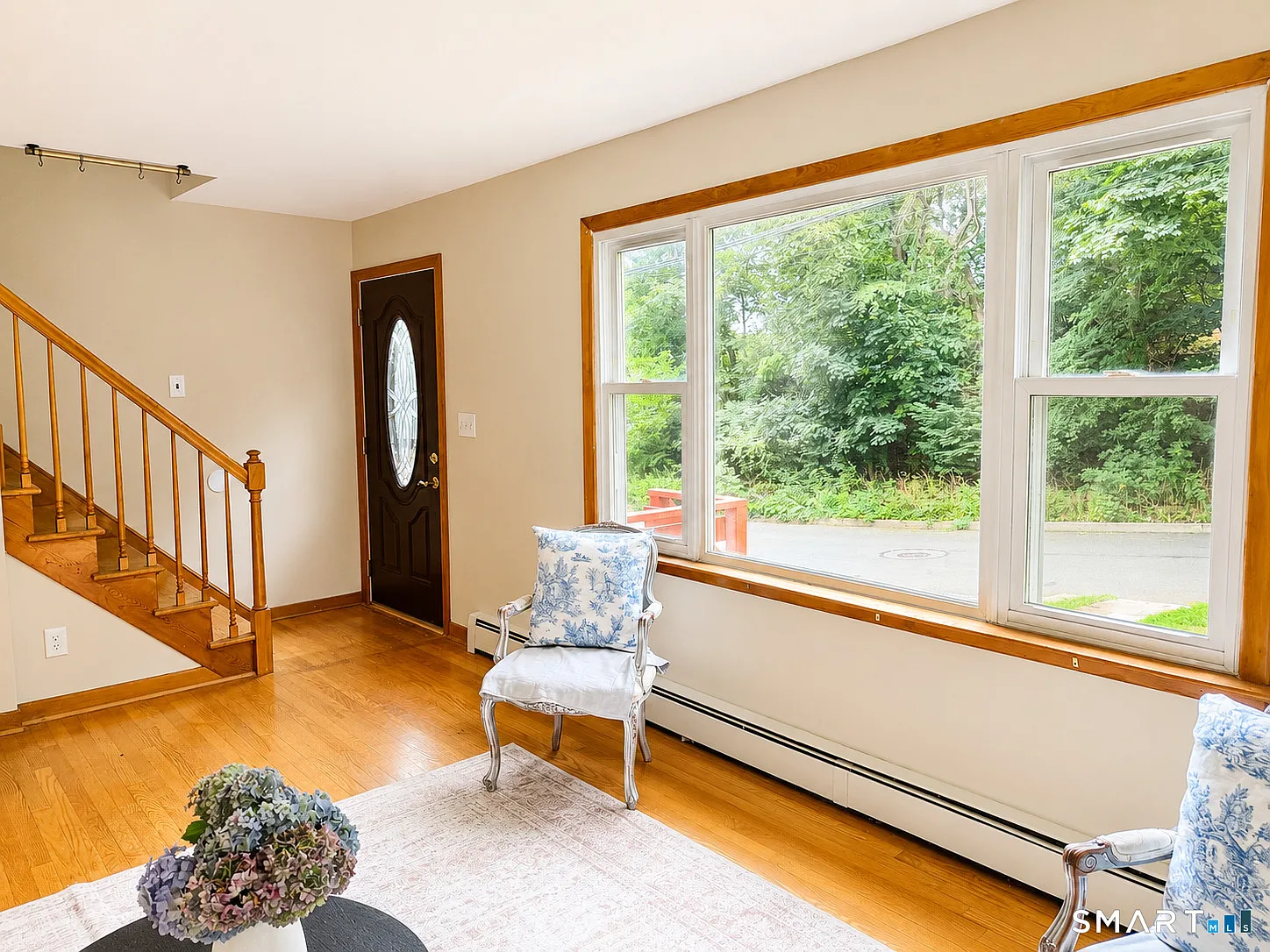 3 bed, 1.5 bath, 1075 sqft, $4,100 — Photo 3