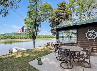 N3789 Tipperary Rd, Poynette, WI 53955
