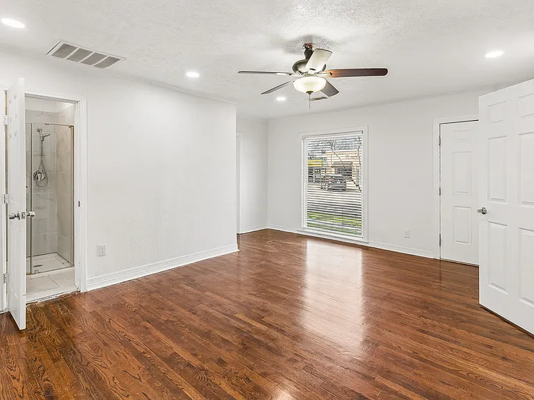 6950 Hillcrest Ave — Photo 10