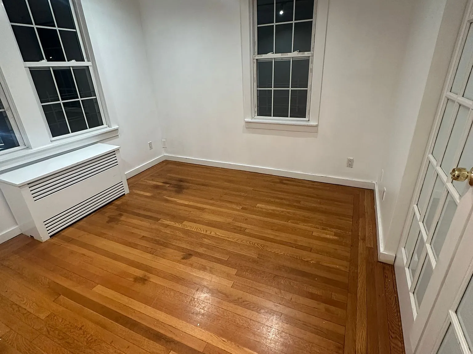 5645 Mosholu Ave — Photo 2