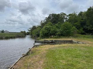 Eagle Point Cir, Biloxi, MS 39532