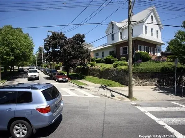 1032 Mclean Avenue, Yonkers, NY 10704