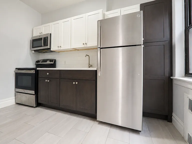 130 Bay Ridge Pkwy #3S — Photo 2