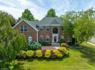 1700 Washington St, Stewartsville, NJ 08886