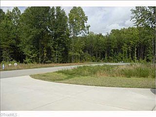 1st image of 304 Fox Tail Ct