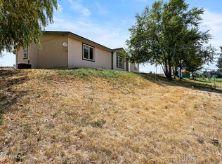 1611 N Cottonwood Rd, Yakima, WA